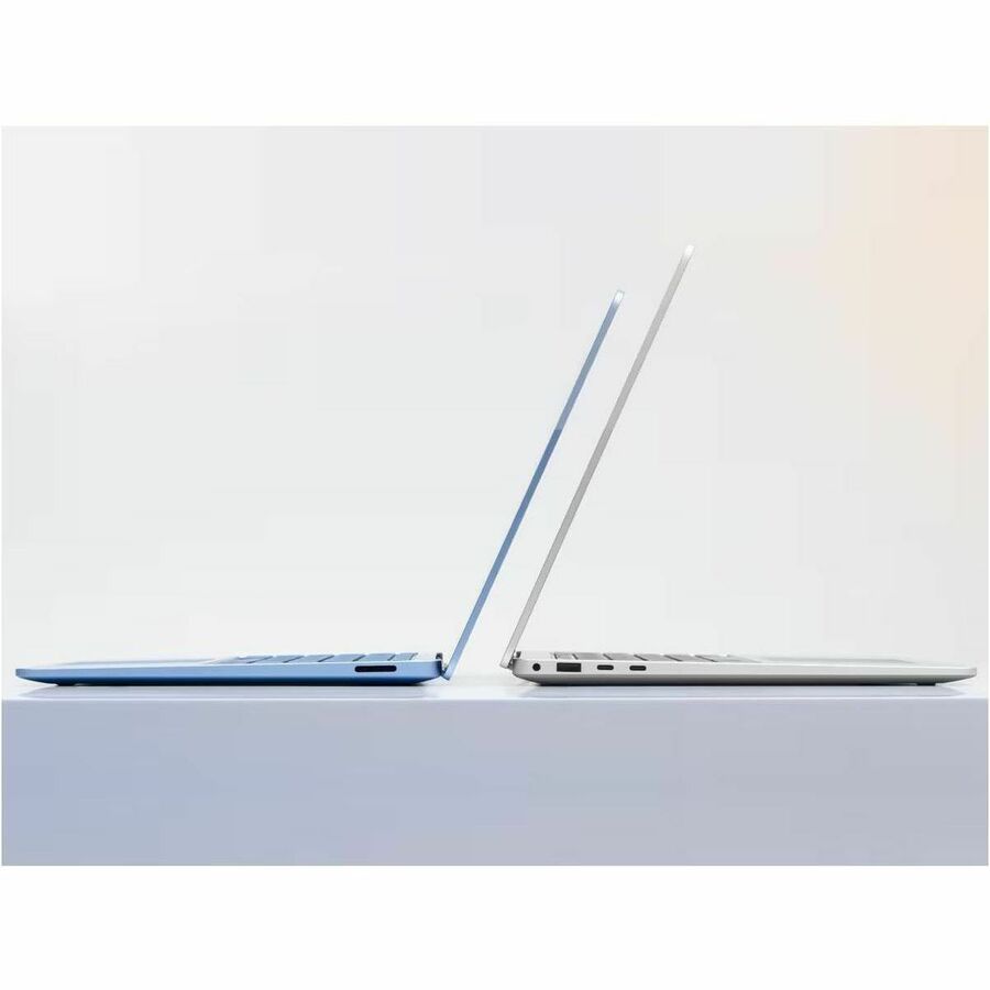 262449527.jpg